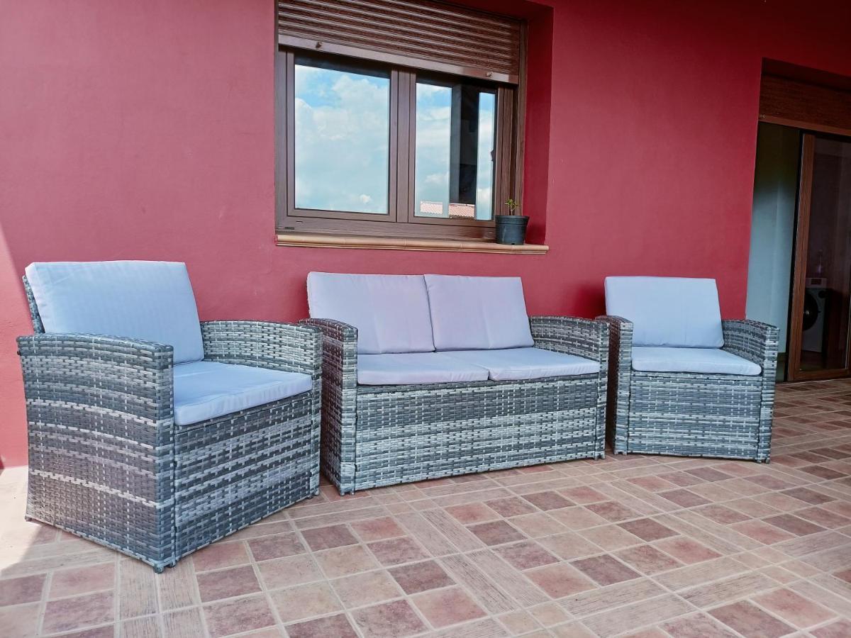 La Casa De Nuria Guest House Cangas de Onis Exterior photo