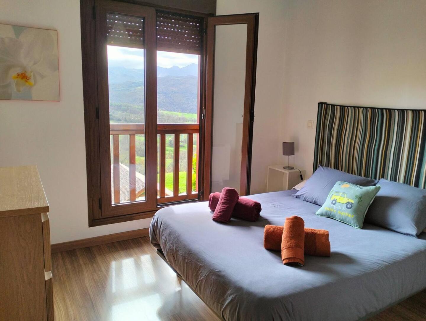 La Casa De Nuria Guest House Cangas de Onis Exterior photo